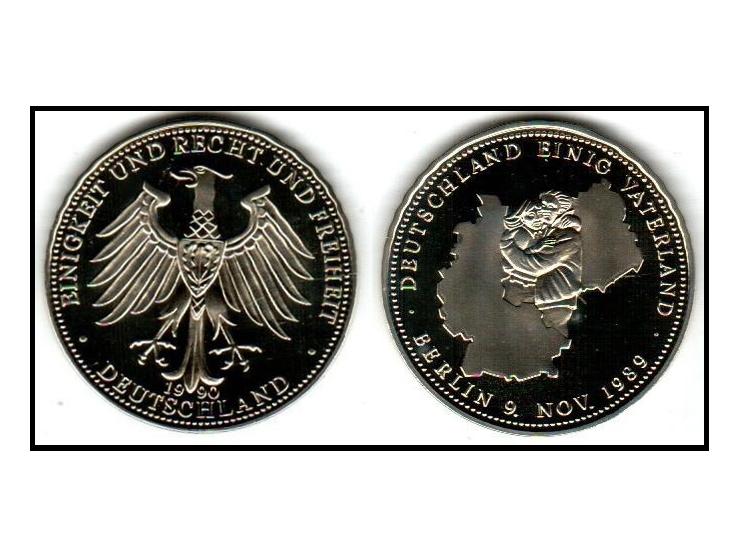 D0367 Germany Medal Deutschland Einig Vaterland 1990 Brandenburger TorCupro-Nickel, 21,25g, 40mm.